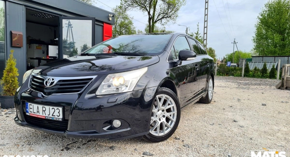 Toyota Avensis cena 34900 przebieg: 235000, rok produkcji 2011 z Wojnicz małe 781